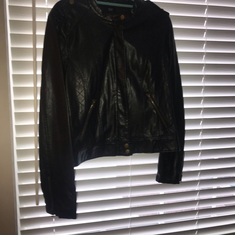 Jacket - Picture 4 of 5